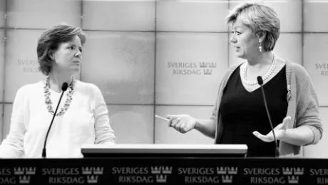 Socialdemokraternas ledning består, med undantag av partisekreterare Carin Jämtin, av idel män, nu när Stefan Löfven är partiledare. Gör exempelvis Ylva Johansson till ekonomisk-politiske talespersonen, tycker Malin Dahlström.