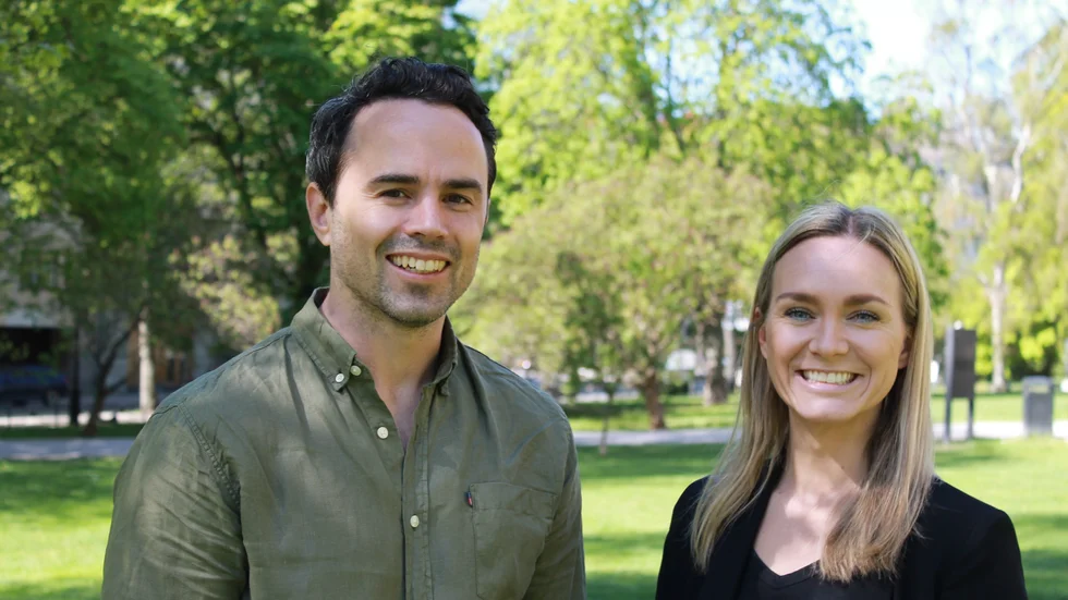 Fredrik Persson, från Swedia Capital, och Julie Ottesen Aronowitsch, vd för Howdo.
