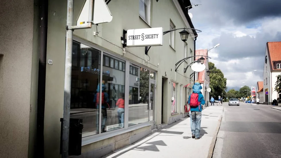 Street Society ger upp sin fasta butik men kommer att fortsätta med en pop up-butik sommartid.