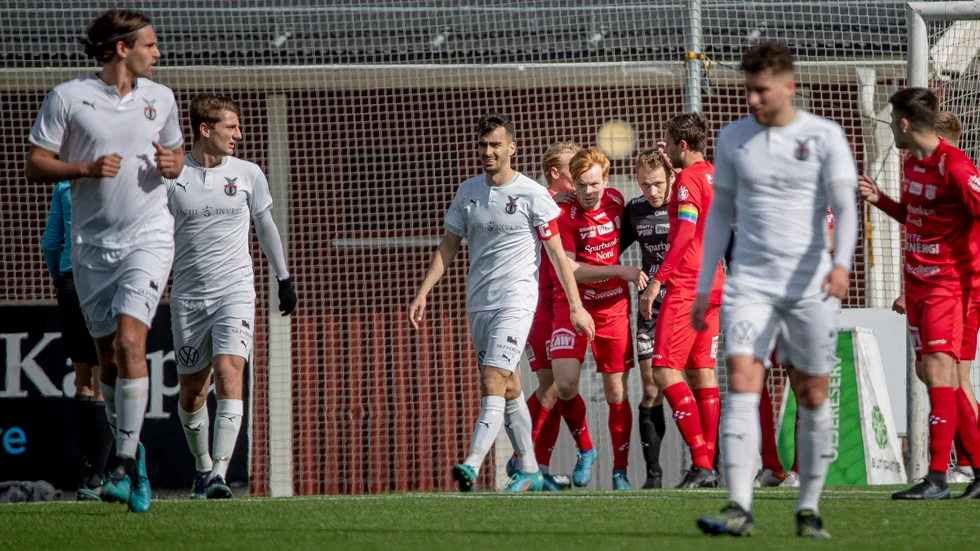 Conor O'Keefe briljerade i PIF-målet och hyllades av både publik och lagkamrater.