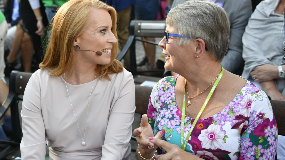 I en ny intervjubok ger ett antal kvinnliga partiledare, däribland centerns Annie Lööf och Maud Olofsson, sin upplevelse av att leda som kvinna. 