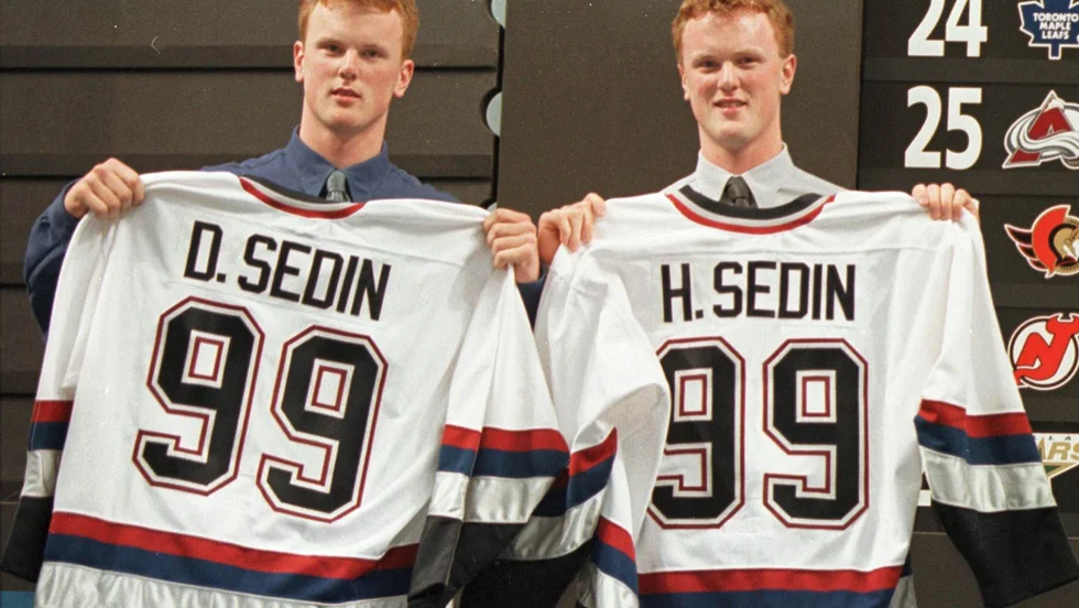 Bröderna Sedin valdes högt i NHL-draften 1999. Arkivbild.