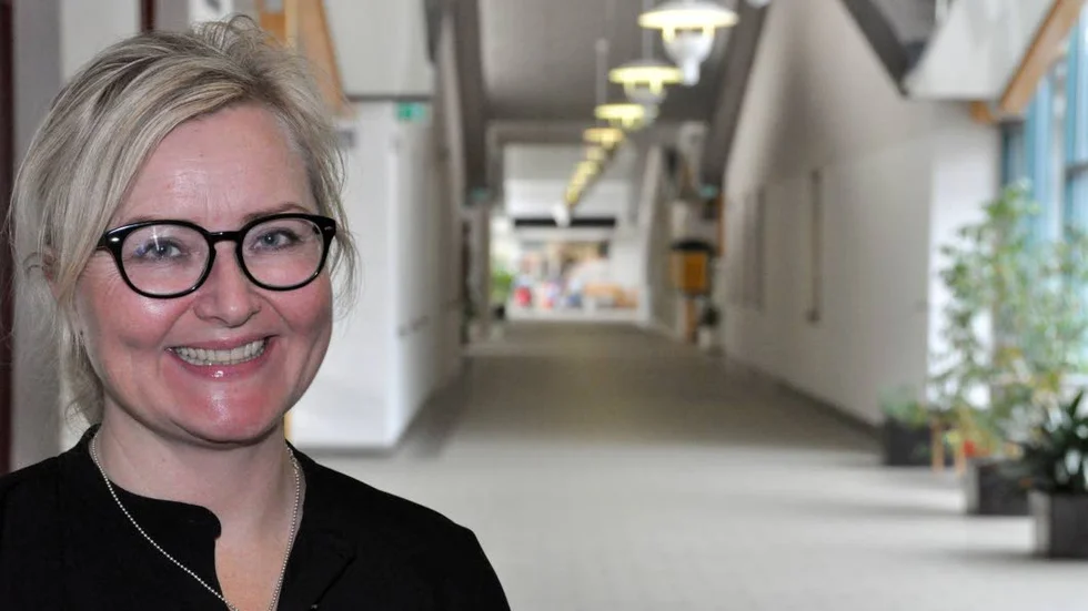 Zara Järvström är rektor på Bruksgymnasiet i Gimo. Hon gläds åt den positiva trend som skolan nu kommit in i.
