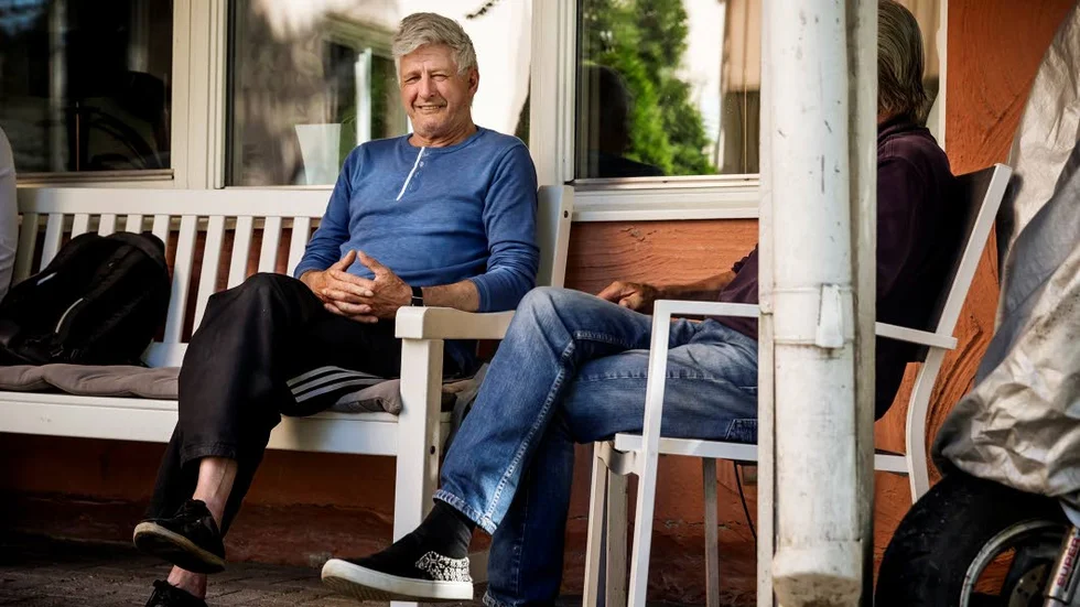 Oas. Sigvard Redin, Uppsala, har varit målare i 45 år och jobbat utomhus. – Därför håller man sig helst  i skuggan, säjer han.