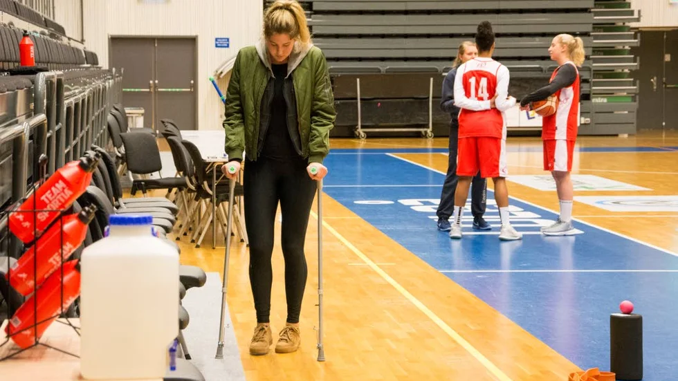 Katie Frerking Luleå Basket knäskadad