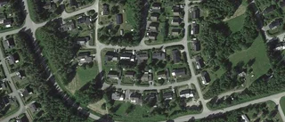 34-åring ny ägare till 70-talshus i Rosvik - 400 000 kronor blev priset