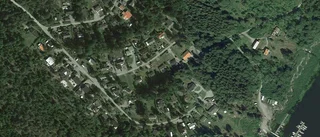 70-åring ny ägare till mindre hus i Söderskogen, Skokloster - 2 200 000 kronor blev priset