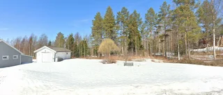64-åring ny ägare till 80-talshus i Ånäset - 1 100 000 kronor blev priset
