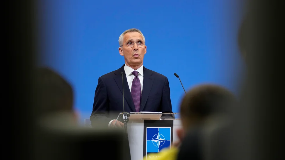 Natos generalsekreterare Jens Stoltenberg håller presskonferens inför veckans försvarsministermöte i Bryssel.
