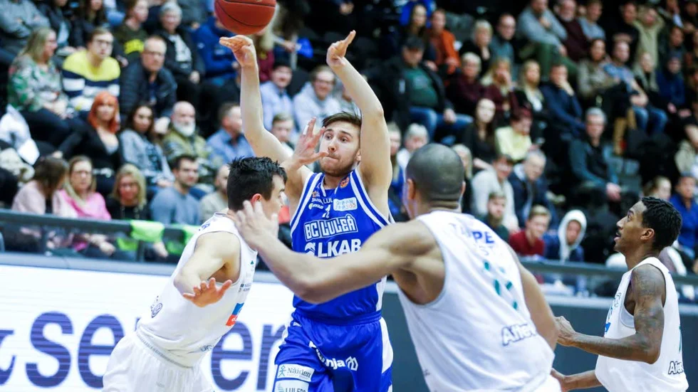 Karl Persson förlänger med BC Luleå.