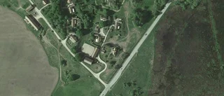 140 kvadratmeter stor äldre villa i Strängnäs såld till nya ägare
