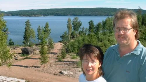 Gunda och Thomas Röper räknar med att området vid Kjusvik ska vara färdigbyggt om fem år. Bild: TORBJÖRN LINDQVIST