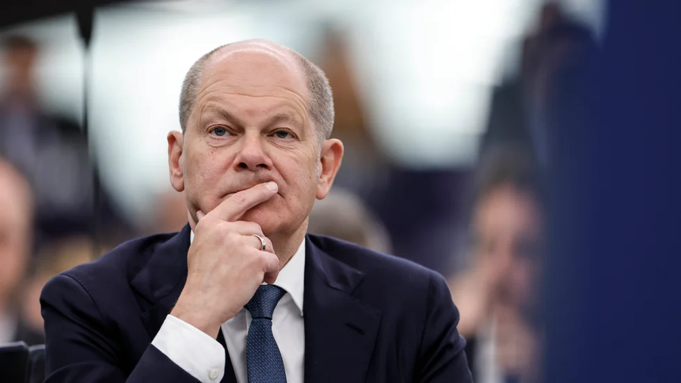 Tysklands förbundskansler Olaf Scholz i EU-parlamentet i Strasbourg.