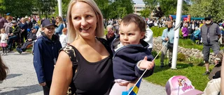 Festligt firande i Badhusparken