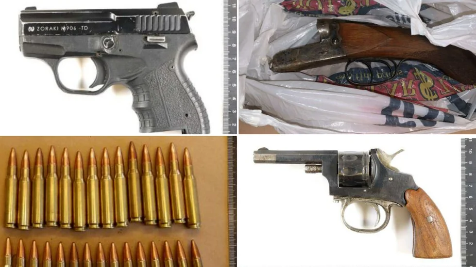 En 32-årig Eskilstunabo, som av Frivården bedöms tillhöra ett kriminellt nätverk, döms till fängelse för bland annat grovt vapenbrott.