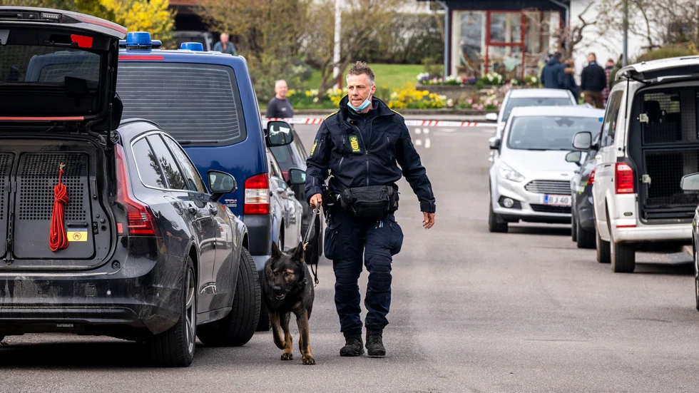 Polisen sökte under hela söndagen efter den försvunna flickan.