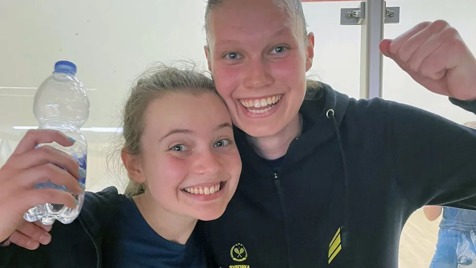 Malin Frank jublar efter en vinstmatch i EM.