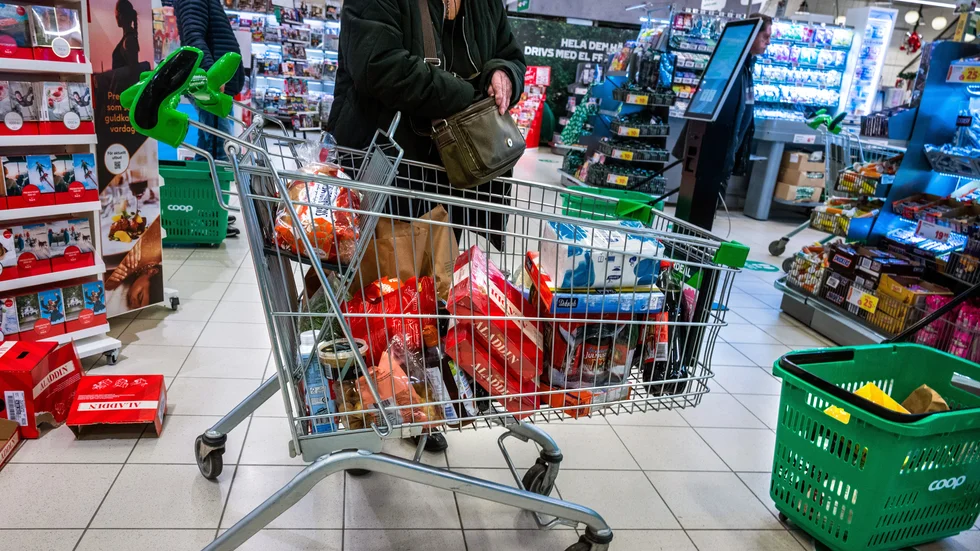 Enköpingskvinnan har mot sitt nekande dömts för stöld på Coop.