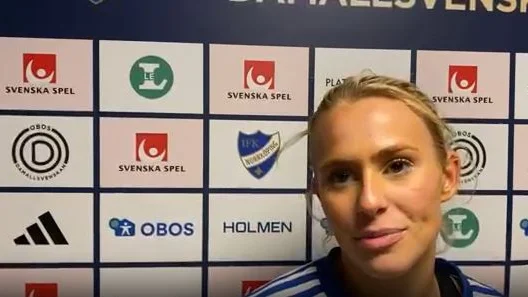 Elsa Burvall bar besviken på förlusten. 