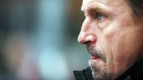 VIK:s sportchef Tomas Lind räknar med att få in minst fem nya spelare i truppen. Arkivfoto: Lisa Olaison