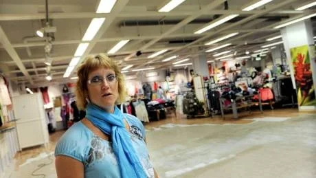 - Det känns mycket trist att behöva stänga butiken en sådan här vecka med studenten och alla skolavslutningar, säger butikschef Victoria Svensson på Sandströms.