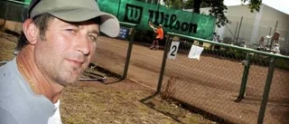Tennispappan Krasimir har lärt sig sin läxa