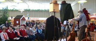 Seniordagen i Gamleby med superkänd artist