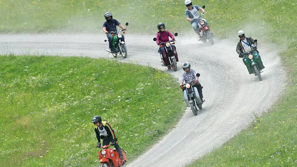En moped, dock ingen av dessa, blev stulen på Munksundet.