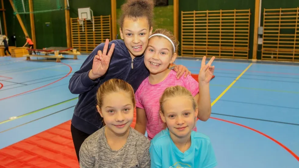 Från uppe till vänster: Alicia Berglund, Maja Grip, Stina Persson och Ebba Häggberg.