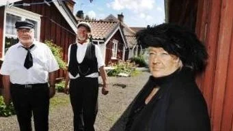 Barbro Ackrell, Roger Appelkvist och Calle Edström har arrangerat Hasselörodden nästan från start men nu slutar de i besvikelse över alla jippon som sker runtomkring rodden.