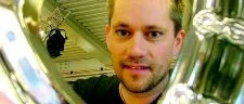 Bilombyggnad tv-nöje även i Sverige