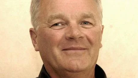 Karl-Åke Nyberg, Hummelstad har startat ett lokalkontor för Sydostförsäkringar, som ingår i Dina-gruppen. Han har kontor hemma. Tidigare var han försäkringsrådgivare hos LRF. FOTO: HANS BRANDIN