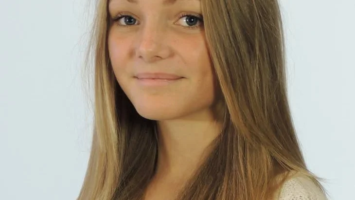 Lucia. Amilia Cederlund blev Gamleby lucia 2014.