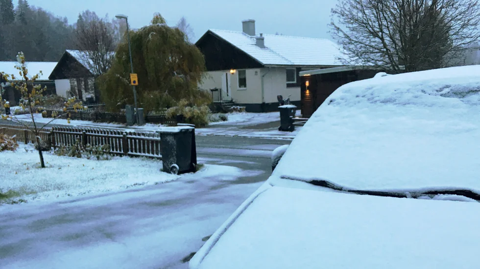 Det blir plusgrader i hela Östergötland under torsdagen och fredagen, men det väntas inte tära på snötäcket.