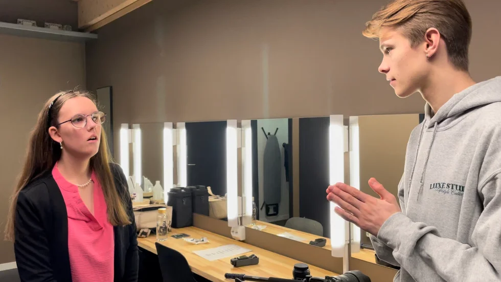 Theoz visade Hanne Ringman Skavik sin loge på Sara kulturhus.