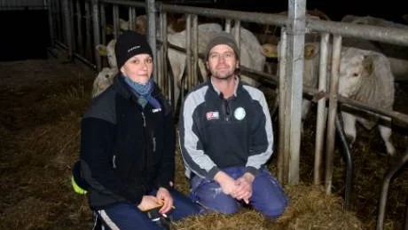 Johan Sedersten, Unghanse i Öja får pris för god djurhållning. Här tillsammans med sambon Cecilia Sjödoff.