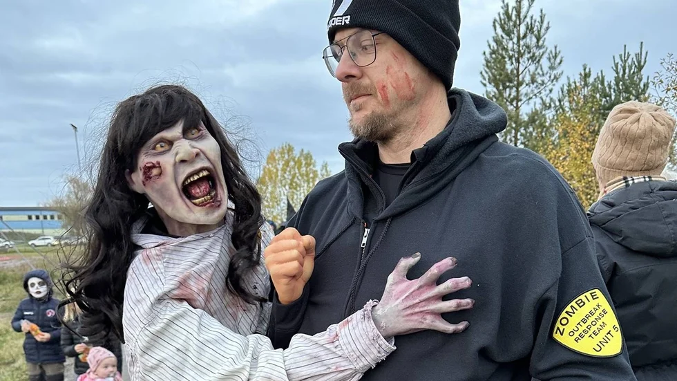 Daniel Hast och zombien Sally.