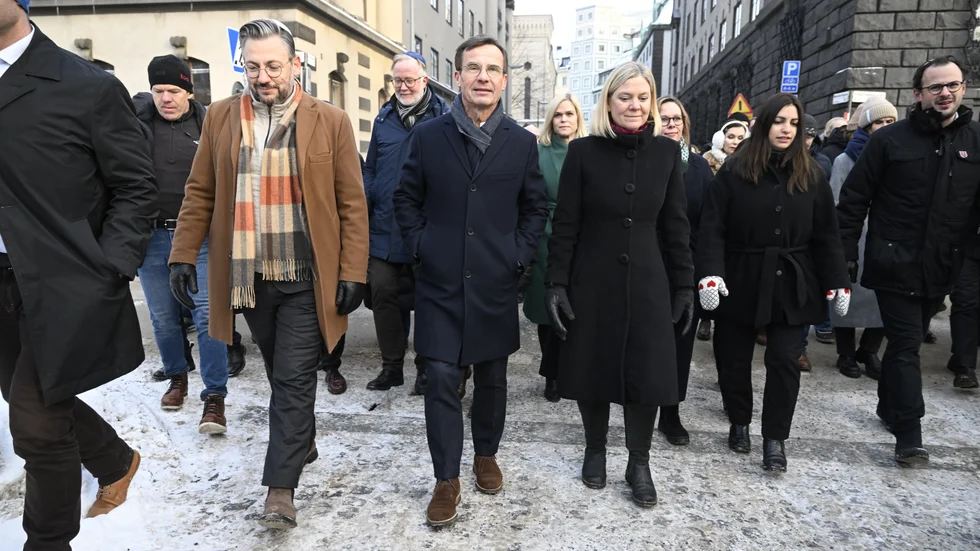 Statsminister Ulf Kristersson (M) och Socialdemokraternas partiledare Magdalena Andersson deltar i kippavandring mot antisemitism i Stockholm. Tillsammans med flera partiledare och ministrar. Arkivbild.