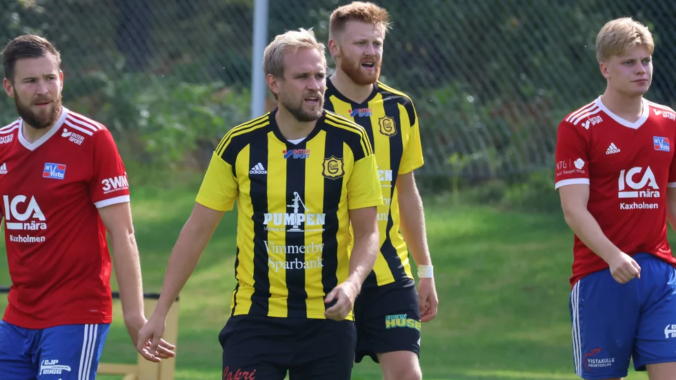 Gullringens spelande tränare Ola Lindblom blir kvar.