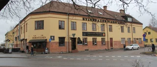Kassaskåp saknas efter inbrott i pianofabrik