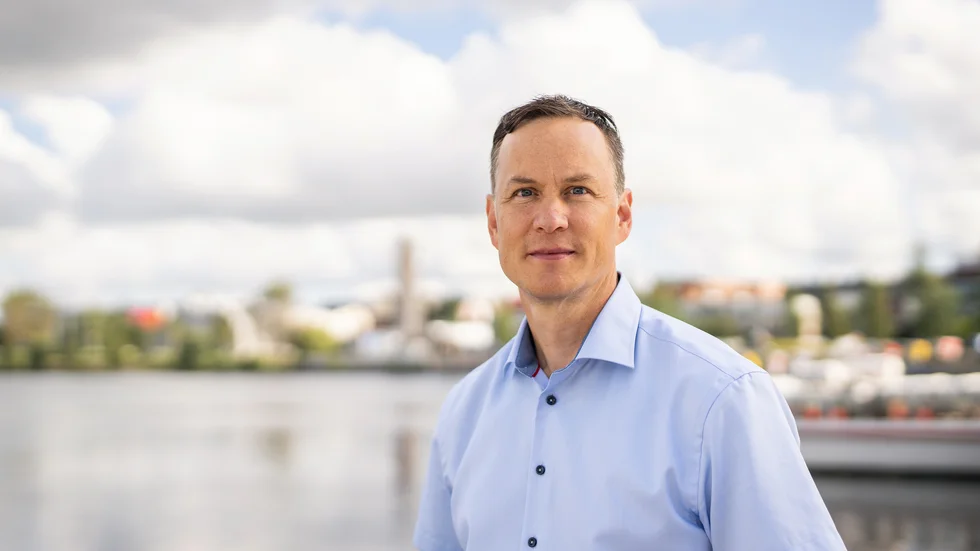 Centerpartiet vill utlysa en arkitekttävling för Trekanten för att hitta kreativa idéer för ny bebyggelse på parkeringen.
"Det är läge att titta på det här innan man låser fast sig i en användning"  säger Arne Nykänen.