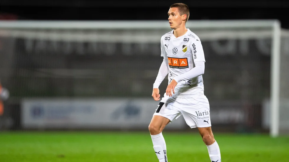 Tobias Carlsson ansluter till Sirius.