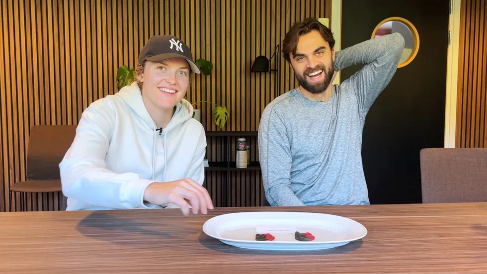 Jaycee Magwood och Frédéric Allard i Luleå Hockey testade svenskt lösviktsgodis och hittade några favoriter. Och några givna "no no".
