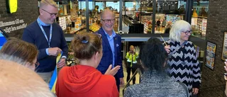 BILDEXTRA: Brandlarmet gick när lokala matkedjan öppnade butik