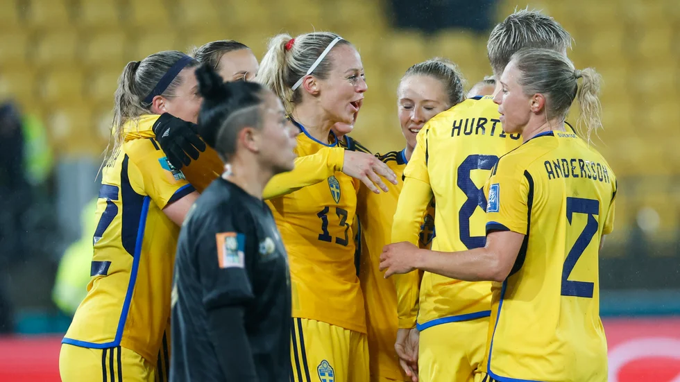 Amanda Ilestedt i centrum efter sin avgörande 2-1-mål.