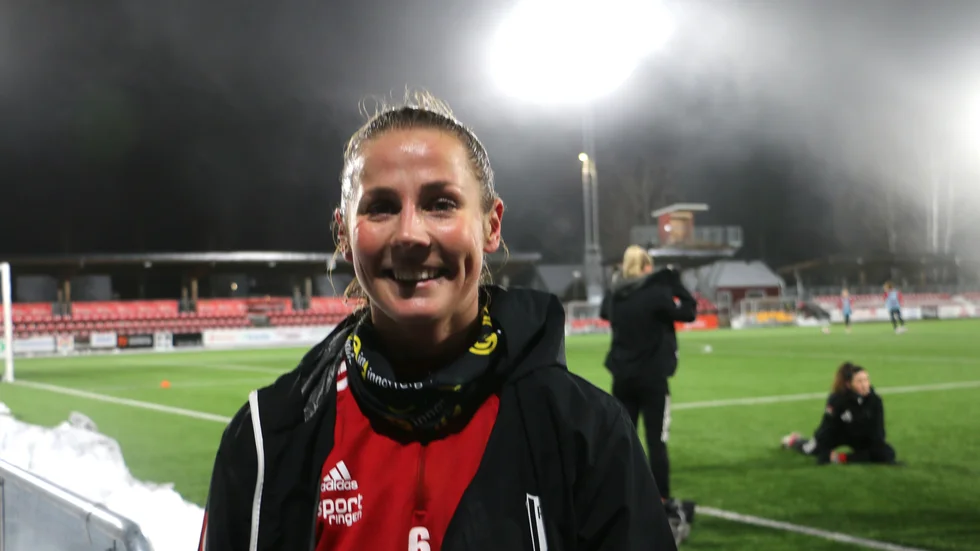 Olivia Holm är nöjd med medalj, men hade gärna sett ett kryss mellan Hammarby och Häcken i söndagsrysaren efter Piteås seger mot BP.