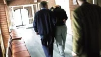 Det finns ingen förklaring till varför den 68-årige mannen plötsligtöverföll sin sambo med strypsnara och hammare. Nu ska han genomgå enrättspsykiatrisk undersökning. Foto: MAGNUS GLANS
