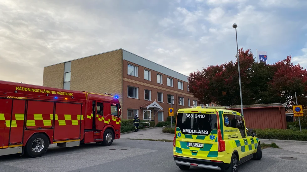 Räddningstjänst och ambulans larmades till Viborgsgatan efter att brand brutit ut på en balkong.