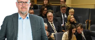 Det finns inga skäl för S att agera som SD och M