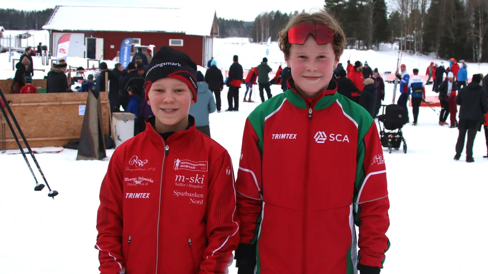 Vidar Marklund och Vilmer Bergvall tog varsin medalj på USM i skidskytte förra veckan. Då tävlade de för Piteå SSK. Men i längdskidor åker de för Hemmingsmark respektive Strömnäs. 